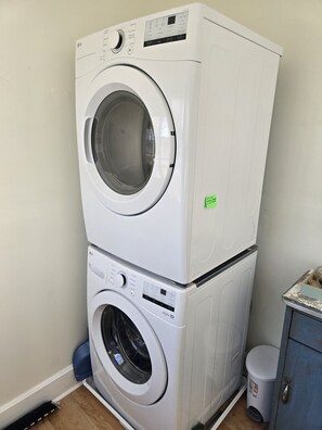 Washer & Dryer