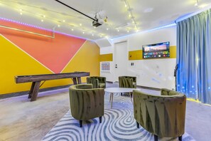 Spielezimmer