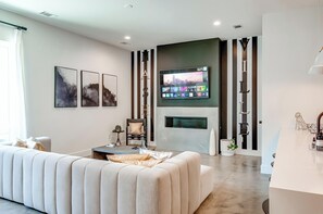 Welcome to this stylish Nashville retreat, perfect for large groups or family reunions! Enjoy chic decor and a cozy lounge, ideal for gathering after exploring the city. Experience unforgettable memories in this upscale getaway!