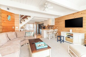 Beachwalk #12 - Family Room/Kitchen Located on 2nd Floor