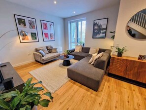 spacious and stylish! 