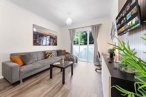 Living Room / Lounge