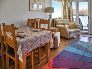 Dining Area | Rainbow’s End, Brundall