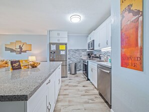 Fully equipped kitchen