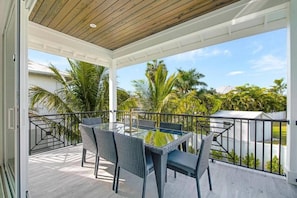 Outdoor Dinning room