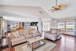 Home Decor, Coffee Table, Furniture, Table, Indoors