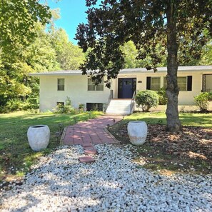 Wide Entry walkway
