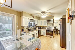 Dining Area | 1st Floor