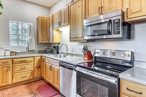 Kitchen | Central A/C & Heating | Refrigerator | Spices