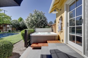 Feel free to relax and unwind in the hot tub!