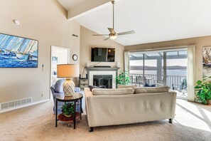 Living Room | Fireplace | Central A/C & Heating