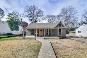 Property Exterior | Single-Story Home