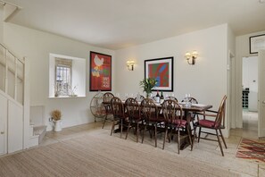 Green Farm House Dining Room - StayCotswold