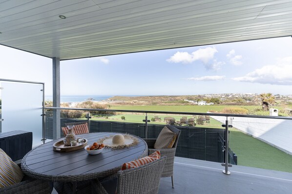 Balcony at 3 Beachview, Crantock, Cornwall, self catering with Beach Retreats.