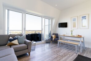 Living room at 7 Beachview, Crantock, Cornwall, self catering with Beach Retreats.