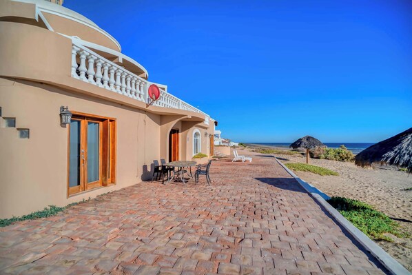 Beautiful Beachfront Patio