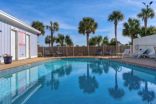 Sand Castle West Pool Area