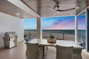 Balcony, Dining Area