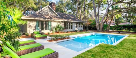Backyard Oasis with Private Pool!