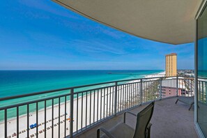 Aqua Resort 1111 balcony views