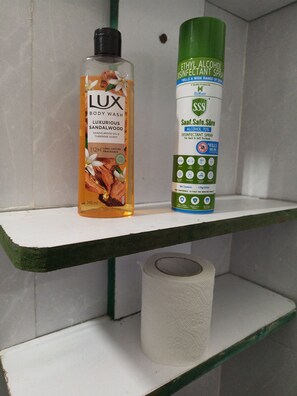 Bathroom amenities