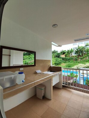 Kitchenette