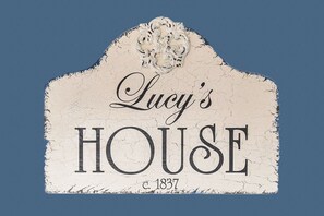 Welcome to Lucy's House!