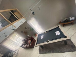 Spielezimmer