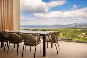 Ocean View with Dinning 