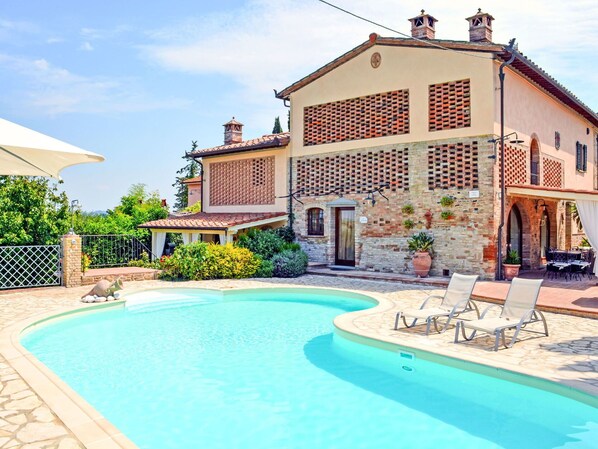 Piscine, Mobilier De Jardin, Biens, Recours, Hacienda, Villa, Parapluie, Plante D'Appartement, Hôtel, Eco Hôtel