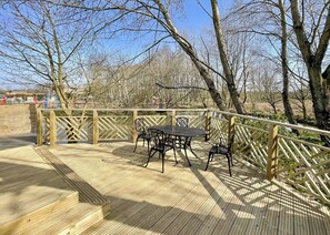 Cozy Cabin 2 - Fairwood Lakes Holiday Park, Westbury