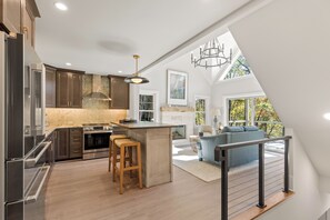 Kitchen to great rom views