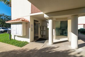 Mail & Elevator Area