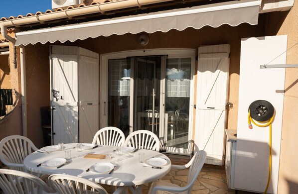 Large south-facing terrace