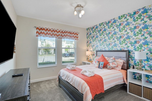 Indoors, Home Decor, Lamp, Furniture, Bed