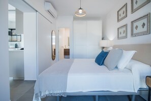 ROOM (4)