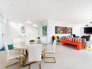 Dining & Living Rooms
