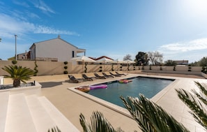 pool