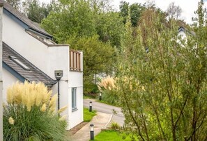 Villa gallery cottage the valley cornwall