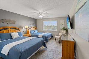 Queens in 2nd Bedroom