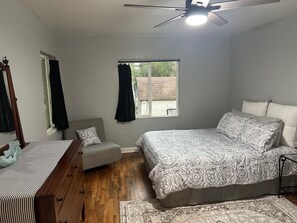 Queen bed 