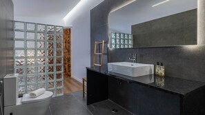 Class meets elegance and design.
#class #design #decor #elegance #portugal #pt #sintra
