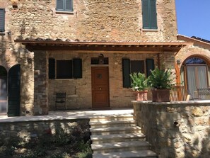 Front Entrance to Villa Nobile