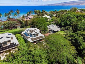 Across the street from the Ocean! Sounds of waves, Ocean views from 2nd & 3rd st