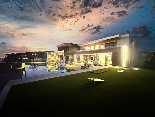 Crystal Beach Estate 29 Back Night View