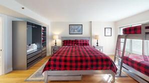 Indoors, Home Decor, Lamp, Furniture, Bed