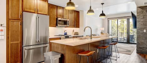 Fully Equipped Kitchen with Large Island With Seating