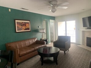WorldMarkSpencerStreet_5