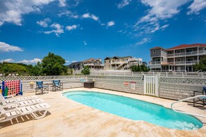 WH386: Sea Forevermore | Rear Exterior - Pool Deck, Hot Tub