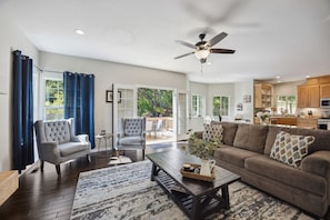 Indoor and Outdoor Entertaining Spaces